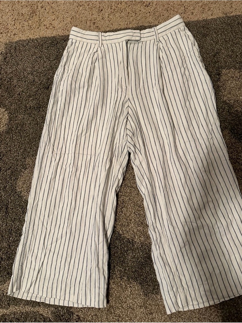 Abercrombie & Fitch White Pants with Navy Pinstripes